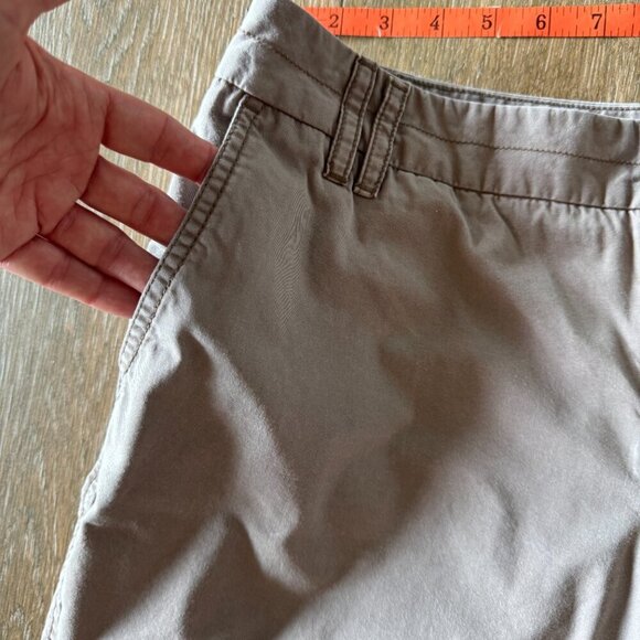 Ann Taylor Loft mocha color chino shorts size 10 - Picture 3 of 8